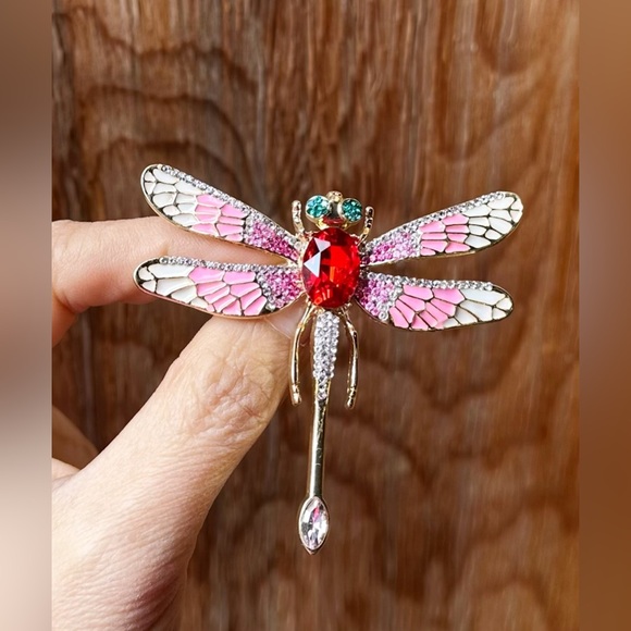 New Rhinestones Dragonfly brooch - Picture 1 of 9